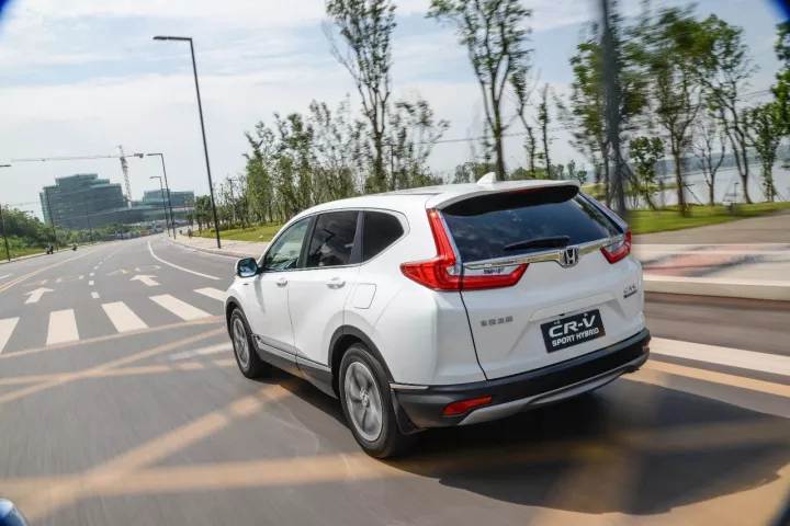 全新一代CR-V 銳?混動(dòng)領(lǐng)銜，東風(fēng)Honda榮耀亮相武漢車展